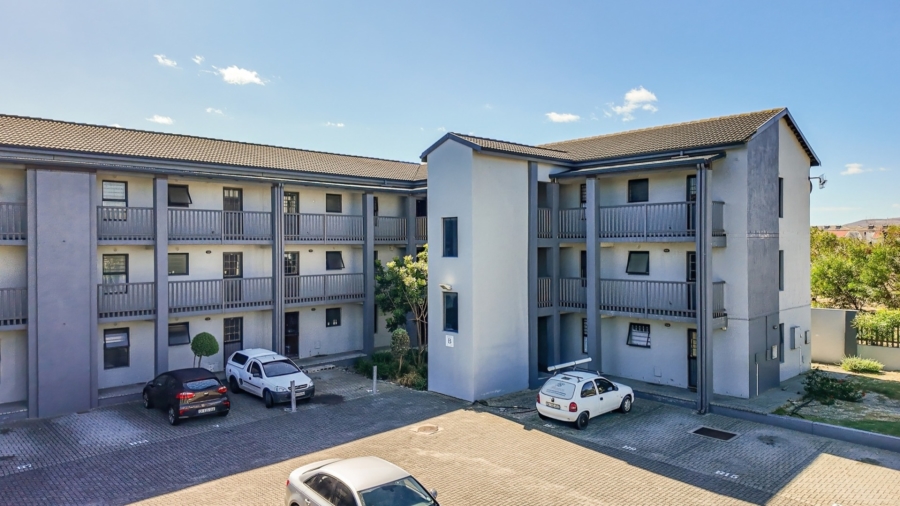 2 Bedroom Property for Sale in Parklands East Western Cape